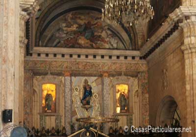 El Altar Mayor de la Catedral de La Habana